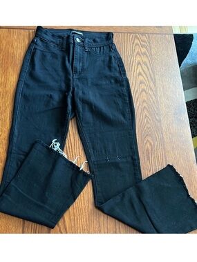 Fashion Nova • Women’s Size 0 • Black High-Waist Jeans, Raw Hem